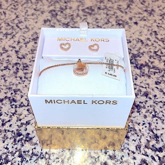 Michael Kors Rose Gold Crystal Heart Stud Earring & Logo Charm Bracelet Box Set. - Picture 14 of 16